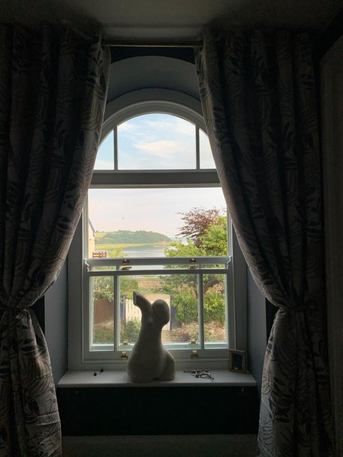 Dylan Thomas Sea View Bed and Breakfast Laugharne Εξωτερικό φωτογραφία