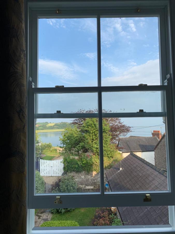 Dylan Thomas Sea View Bed and Breakfast Laugharne Εξωτερικό φωτογραφία