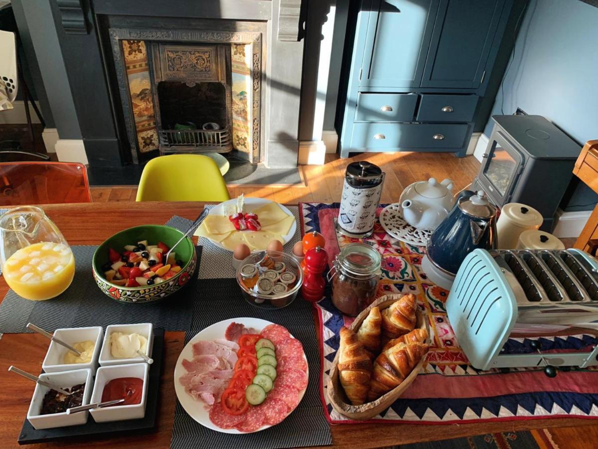 Dylan Thomas Sea View Bed and Breakfast Laugharne Εξωτερικό φωτογραφία