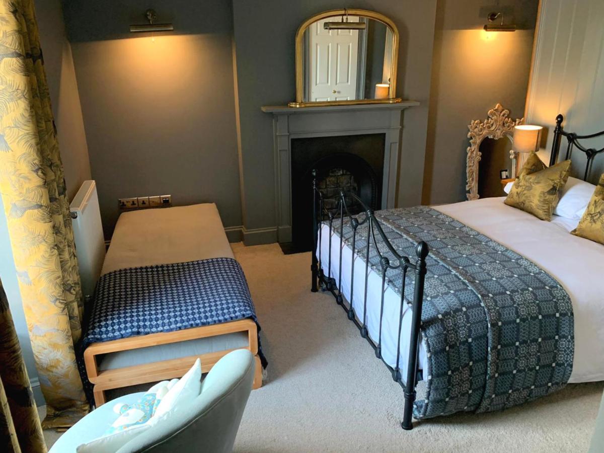Dylan Thomas Sea View Bed and Breakfast Laugharne Εξωτερικό φωτογραφία