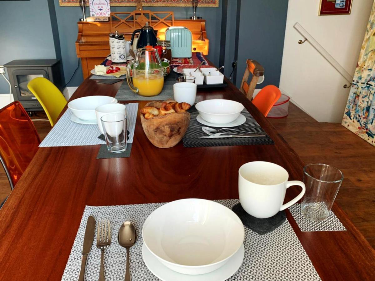 Dylan Thomas Sea View Bed and Breakfast Laugharne Εξωτερικό φωτογραφία