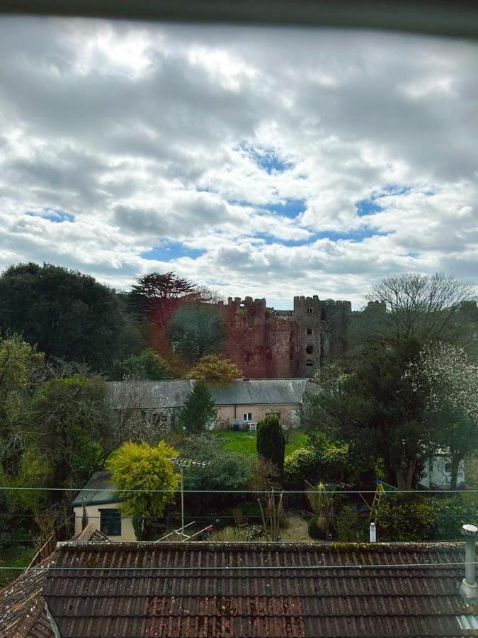 Dylan Thomas Sea View Bed and Breakfast Laugharne Εξωτερικό φωτογραφία