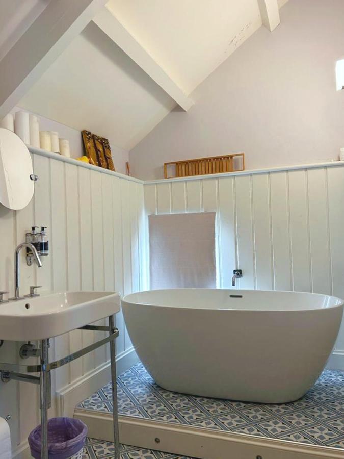Dylan Thomas Sea View Bed and Breakfast Laugharne Εξωτερικό φωτογραφία